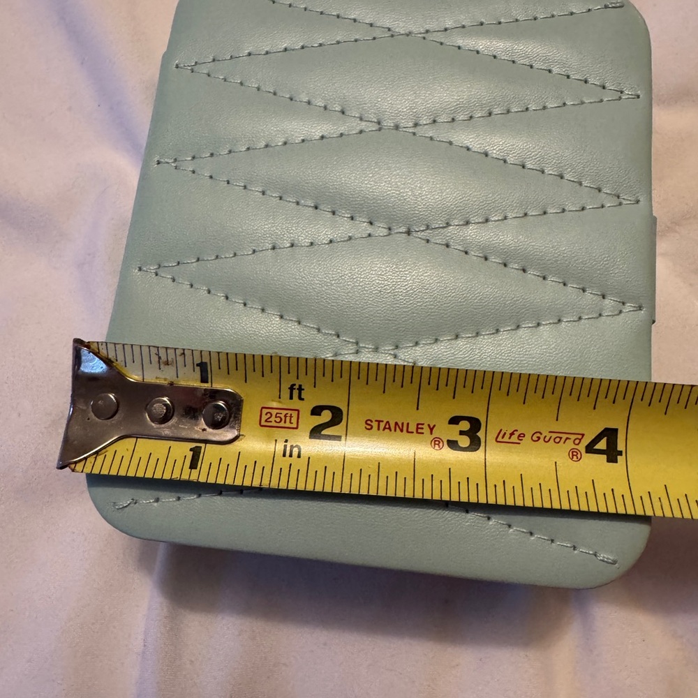 Elegant Mint Green Quilted Women's Travel Jewelry Case - Picture 4 of 13